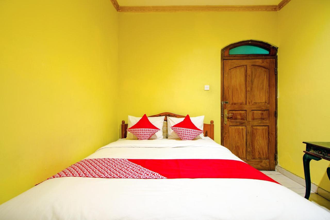 Oyo 1770 Hotel Mawar Saron 2 Kejayan Exterior foto